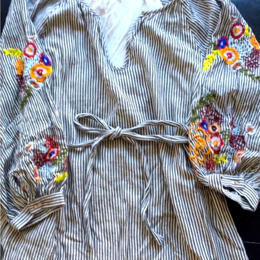 Anthropologie Feather Bone Striped
Floral Boho Dress Embroidered
Dress Size M